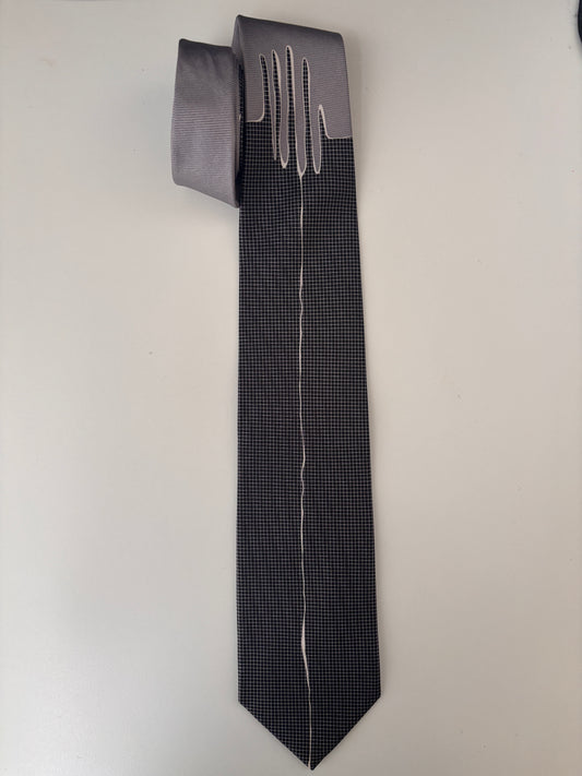 Silk tie