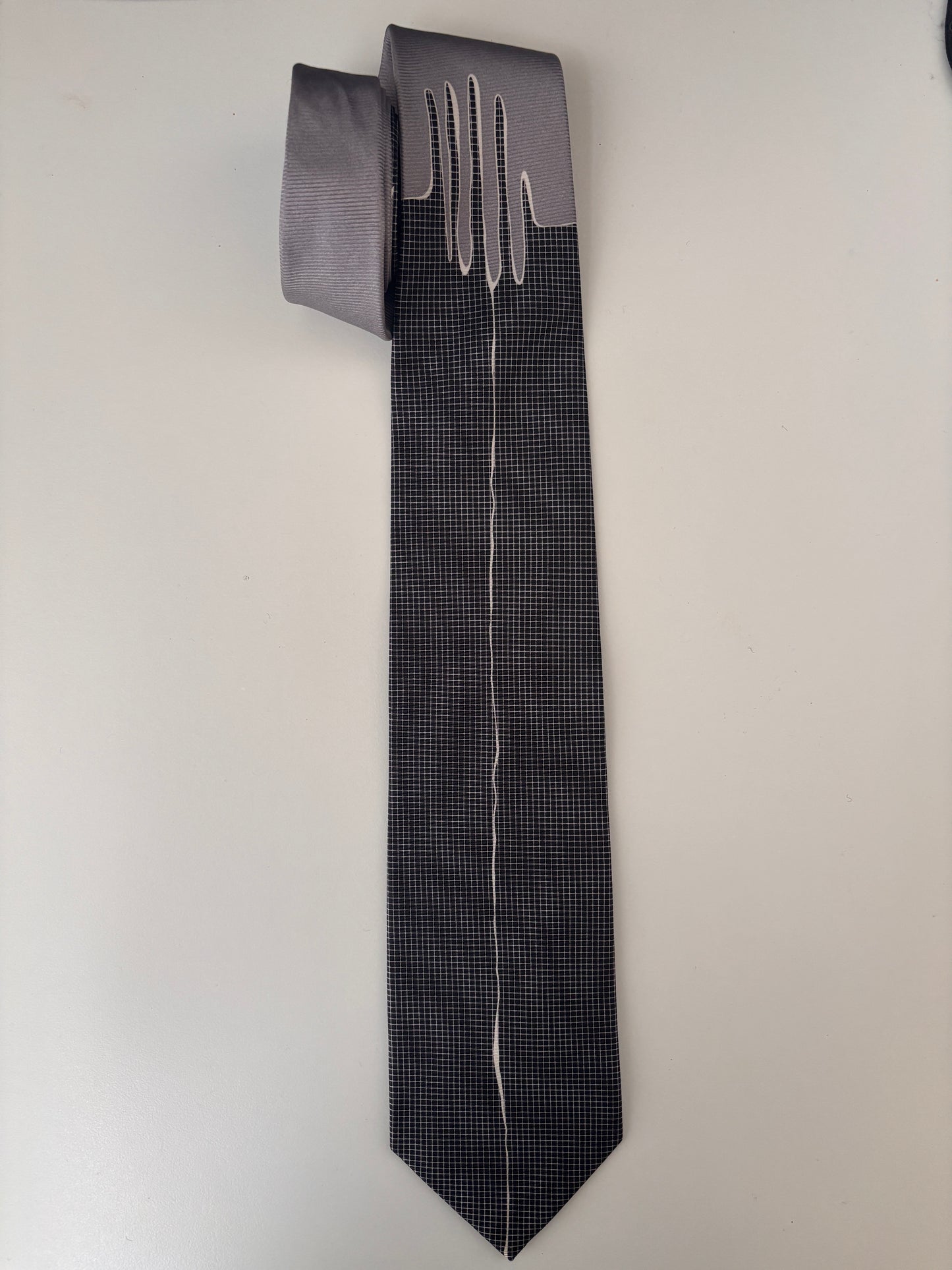 Silk tie