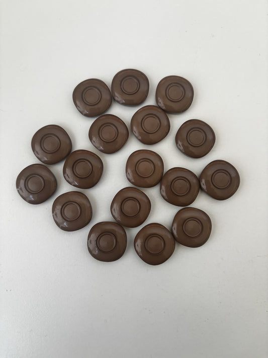 BBO buttons (brown - 20 mm)