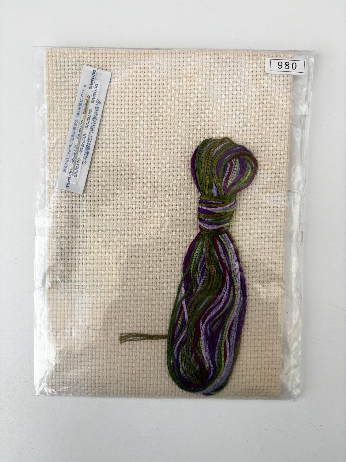 Flower Embroidered Tissue Pouch Kit